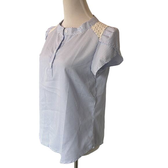 NEW NWT Blue & White Stripe Button Down Blouse Lace Detail Short Sleeve Top - Picture 4 of 7